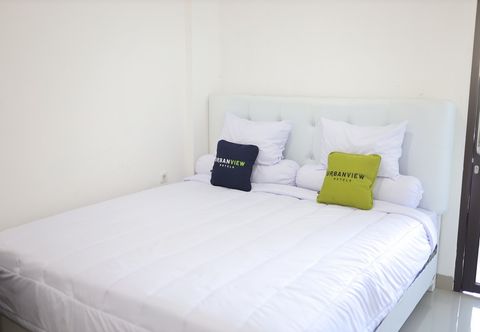 寝室 Urbanview Hotel Eropa Maros near Sultan Hasanuddin Airport by RedDoorz