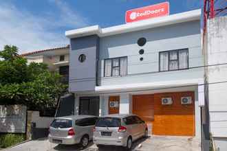 Luar Bangunan 4 RedDoorz near Tentrem Mall Semarang