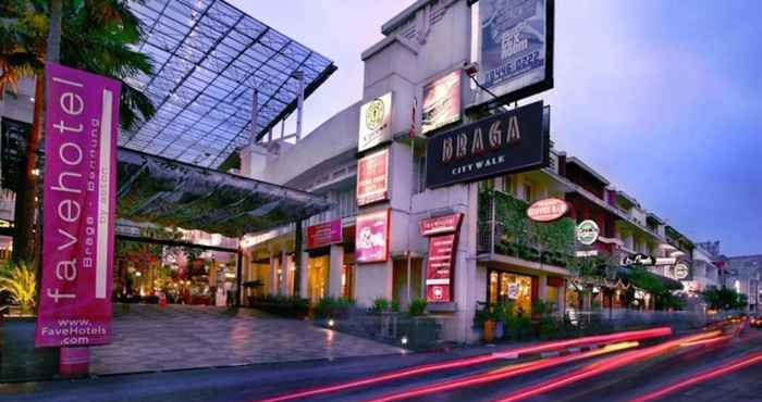 ภายนอกอาคาร favehotel Braga Bandung.