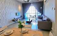 Lainnya 4 Cozy 1BR 4-6pax Atlantis/Pool/Wifi/8min to Jonker