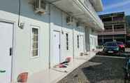 Others 3 RedDoorz Syariah near Kantor Bupati Pantai Pandan Sibolga