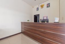 Lobi RedDoorz @ Kings Hotel near CSB Mall