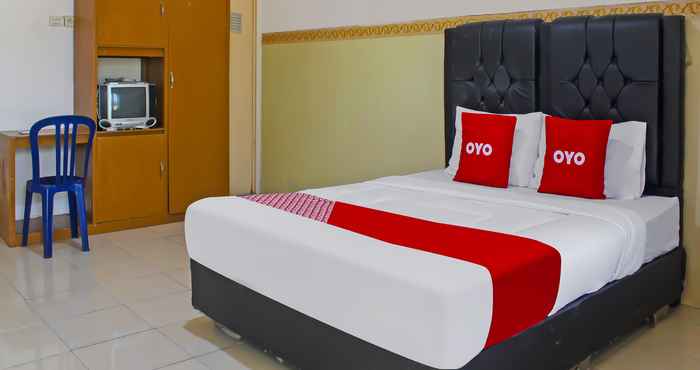 Bedroom OYO 92593 Penginapan Sultan Haji 1