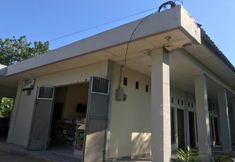 Bangunan 3 OYO 92608 Penginapan Mc Lodge