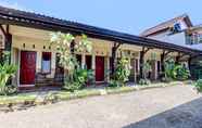 Luar Bangunan 2 OYO 92624 Stone Homestay