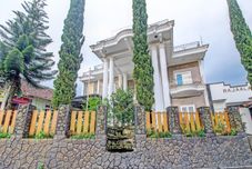 Exterior OYO 92628 Raja Alam Homestay