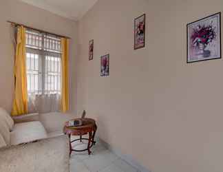 Lobi 2 SPOT ON 92635 Homestay Baiturrahmah Syariah