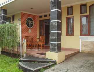 Lobi 2 The Arsy Hotel Tasikmalaya Managed by Pradiza Hospitality