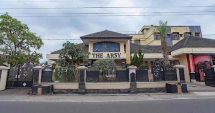 Bên ngoài The Arsy Hotel Tasikmalaya Managed by Pradiza Hospitality