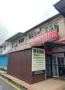 EXTERIOR_BUILDING Budget stay easy access to Timberland Medical Centre,Batu 3 Kuching By Natol-Hong Kong