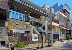 Exterior 3 SPOT ON 92651 Meir E-homestay Syariah