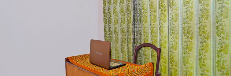 Lobby SPOT ON 92651 Meir E-homestay Syariah