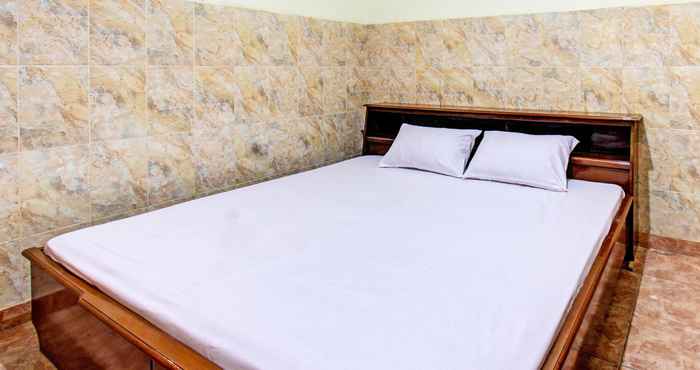 Kamar Tidur OYO 92655 Gian Homestay