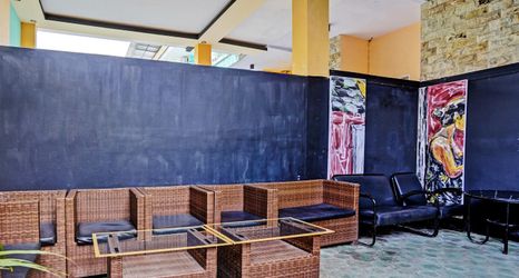 Lobby 2 Capital O 92670 Borobudur Homestay