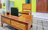 Lobi 6 SPOT ON 92673 Gang Songo Syariah Homestay