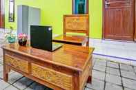 Lobi SPOT ON 92673 Gang Songo Syariah Homestay