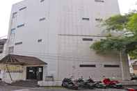 Exterior OYO 92677 Hotel Bintaro