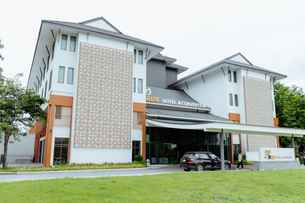 RUS Hotel&Convention Ayutthaya, Rp 590.577