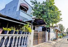 Exterior 2 SPOT ON 92652 Meir E-homestay 2