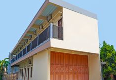 ภายนอกอาคาร 2 OYO 92704 Pondok Bunga Lily