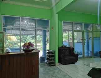 Lobby 2 OYO 92724 Penginapan Syariah Al Syifa