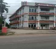 Exterior 4 OYO 92751 Marang Homestay Syariah