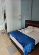 BEDROOM OYO 92751 Marang Homestay Syariah