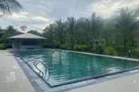 Swimming Pool Anna Hotel