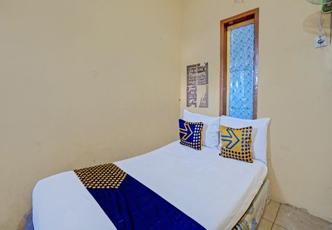 Bedroom SPOT ON 92730 Lili Kost Syariah