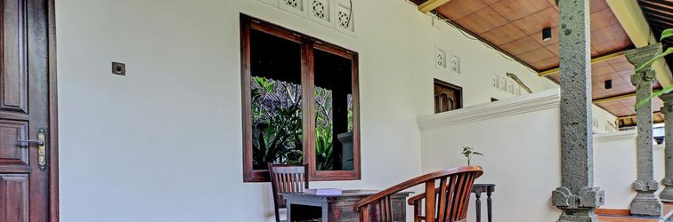 Lobby OYO 92752 882 Guest House