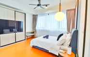 Bedroom 3 Manatidur @ the hub ss2