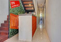 Lobby 7 Super OYO Capital O 92765 J&b Smart Sentul