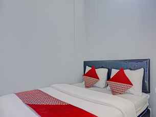 Super OYO Capital O 92765 J&b Smart Sentul, THB 217.14