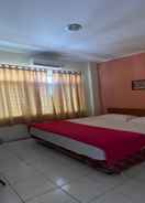 BEDROOM OYO 92772 Losmen Diah Syariah