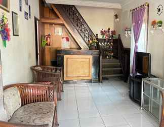 Lobby 2 OYO 92767 Losmen Griya Mulia Katingan Kuala