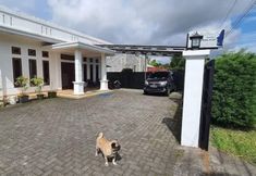 Exterior 4 SPOT ON 92777 Leheran Homestay Near CHR FARM