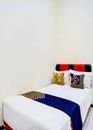 BEDROOM SPOT ON 92785 Wisma Trubus  Syariah