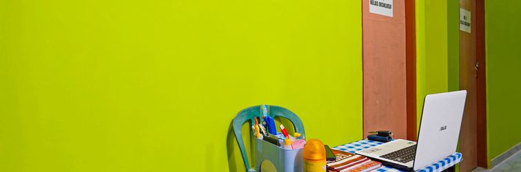 Lobby Hotel O Homestay Barokah