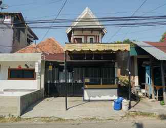 Exterior 2 Singgahsini Tumapel 95 Tegalsari (Male Only)