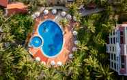 Swimming Pool 6 Sea Lion Beach Resort & Spa