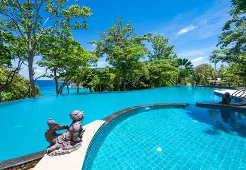 Swimming Pool Ban Raya Resort and Spa