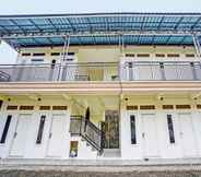 Exterior 3 SPOT ON 92799 Tanjung Indah Homestay Syariah 