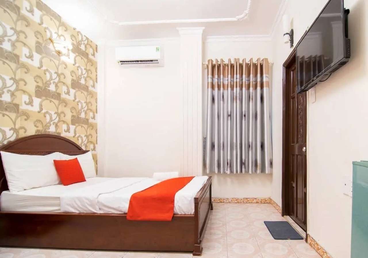 Khách sạn Tân Hoàng Long Nguyễn Văn Cừ khách sạn gần Bệnh viện Đại học Y dược