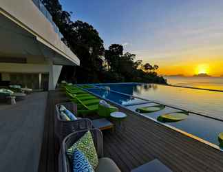 Swimming Pool 2 Lime Resort El Nido