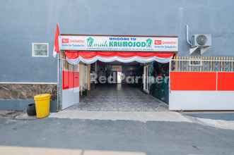 Exterior 4 Omah Kalimosodo Mitra RedDoorz near Stasiun Malang Kota Baru