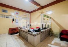 Sảnh chờ 7 Omah Kalimosodo Mitra RedDoorz near Stasiun Malang Kota Baru