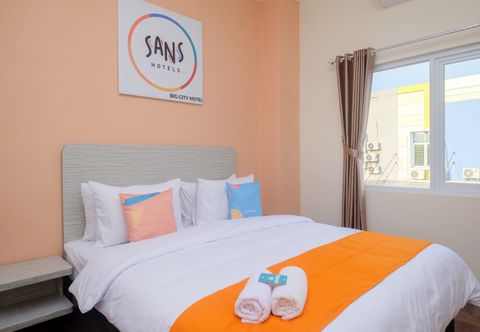 침실 Sans Hotel City Park Medoho Semarang