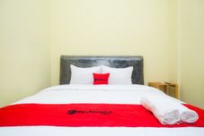 Lain-lain RedDoorz near Tirtonadi Park Solo