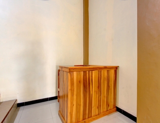 Lobby 2 OYO 92812 Galih Kostel 2 Syariah