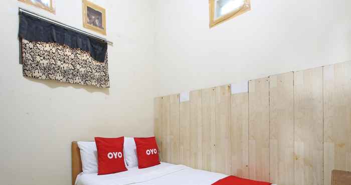 Kamar Tidur OYO 92821 Wisma Zahira 2 Syariah